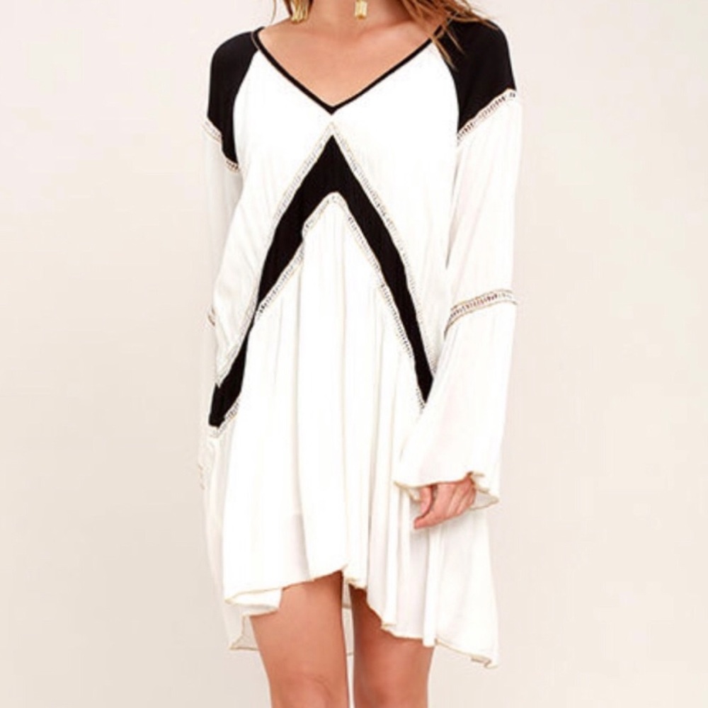 Amuse black and white dress